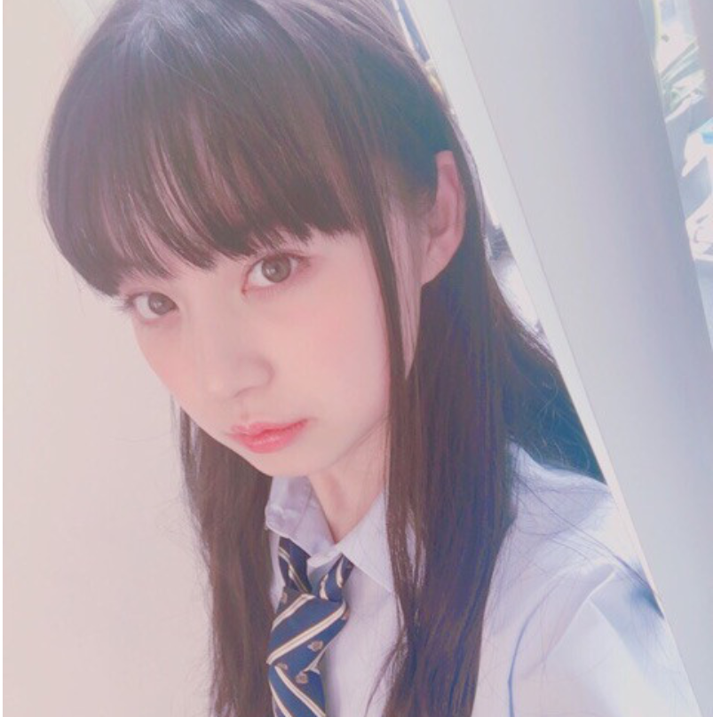黒坂莉那ちゃんが中学2年生だ。