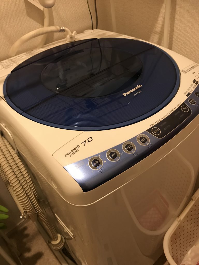 電気品と家具を処分したい(1)。