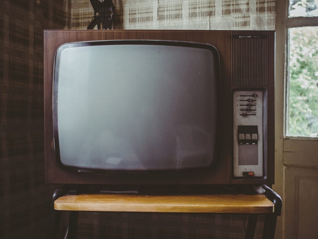 テレビを見たくて仕方なかった頃